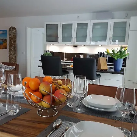 Louisa - Liegestuhl 45 *