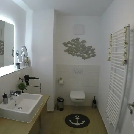 Louisa - Liegestuhl 45